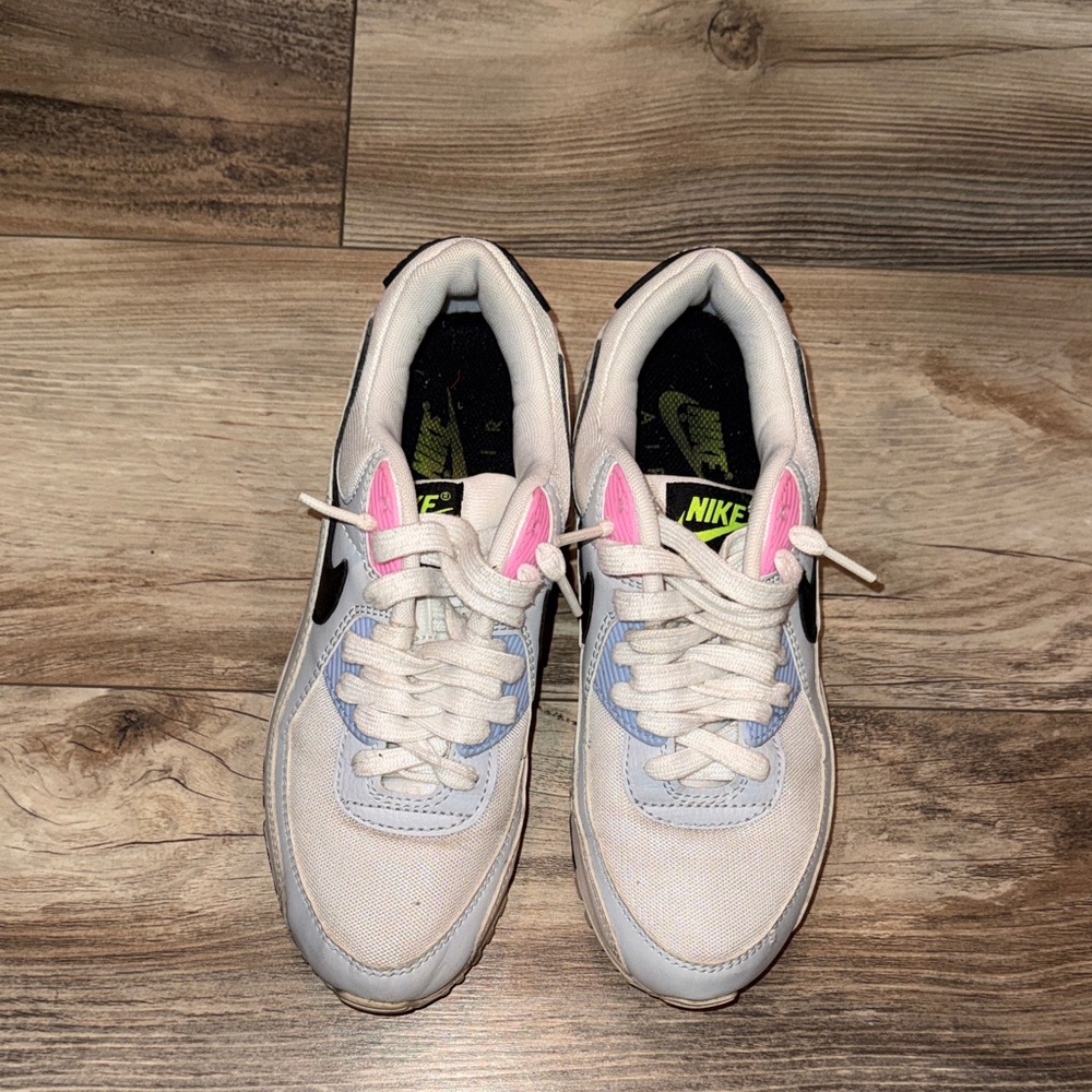 Nike Air Mac White and Pink Athletic Shoes 7.5
